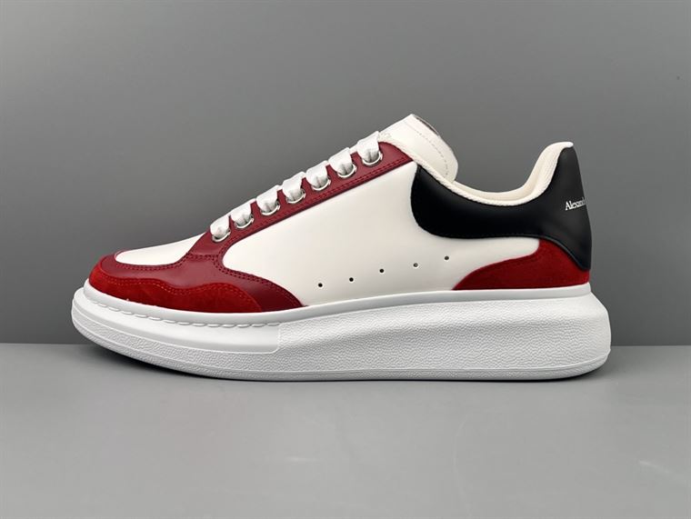 ALEXANDER MCQUEEN OVERSIZED SNEAKER IN BLACK/WHITE/RED - ALD037