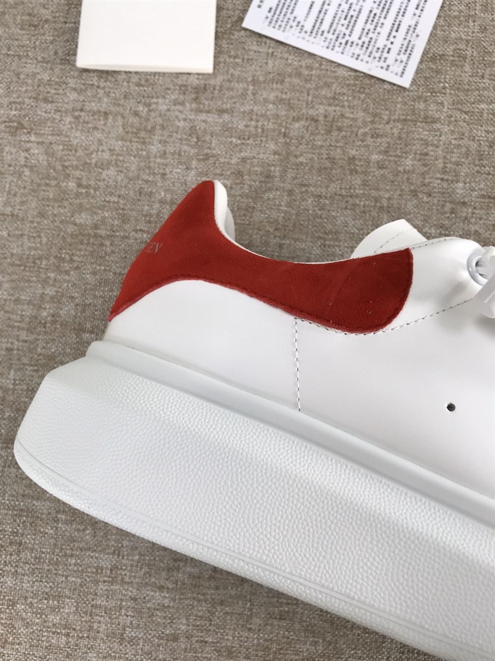 ALEXANDER MCQUEEN SNEAKER - ALD004