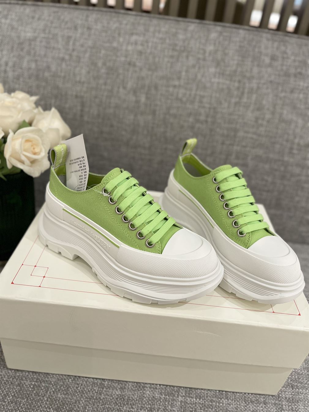 ALEXANDER MCQUEEN TREAD SLICK LOW-TOP SNEAKERS - ALD030