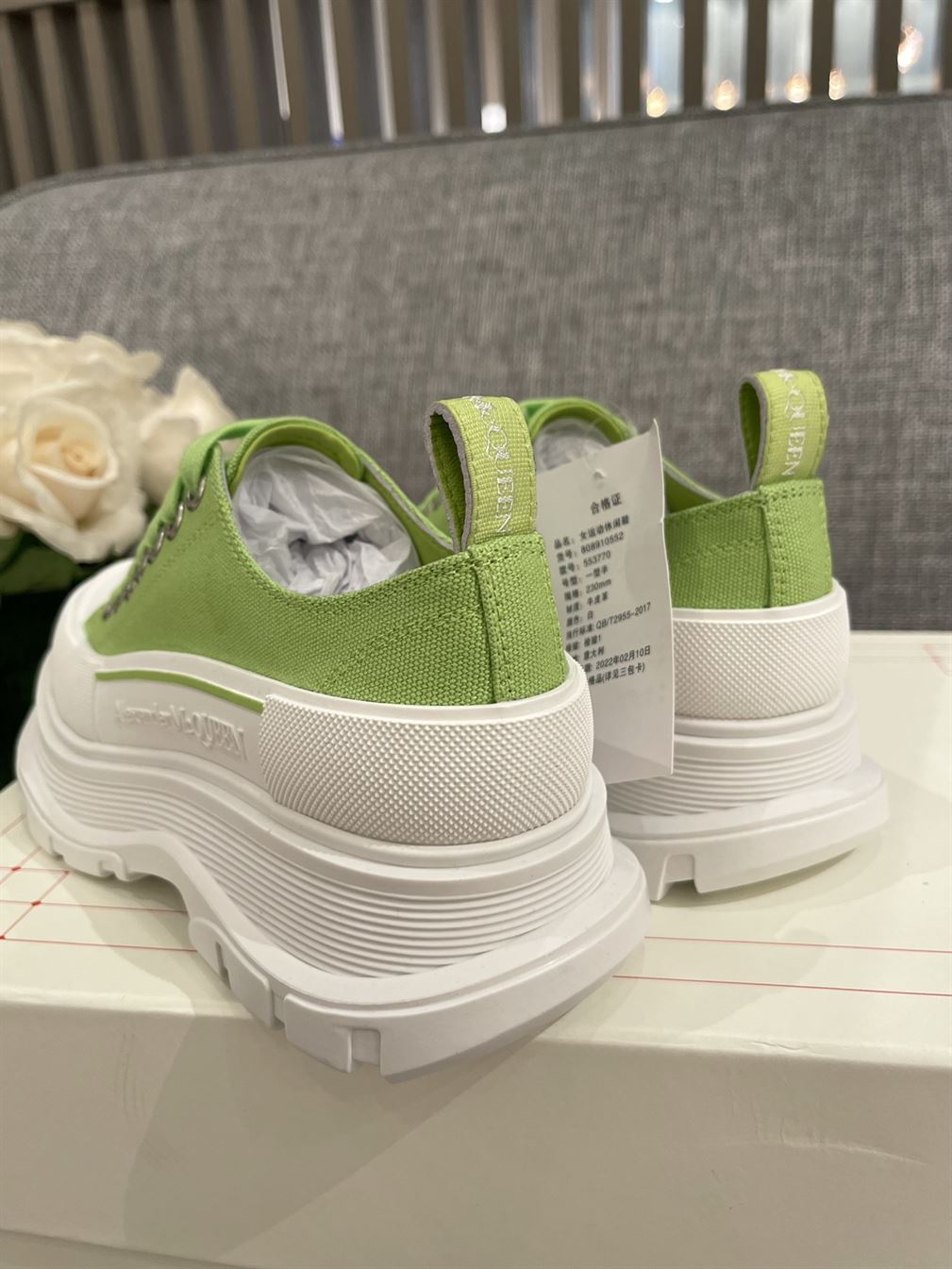 ALEXANDER MCQUEEN TREAD SLICK LOW-TOP SNEAKERS - ALD030