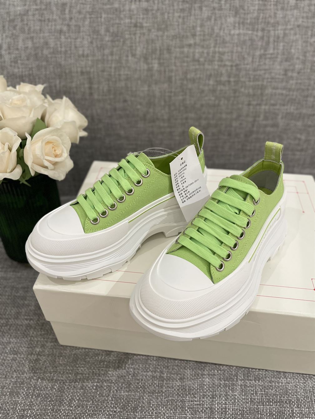 ALEXANDER MCQUEEN TREAD SLICK LOW-TOP SNEAKERS - ALD030