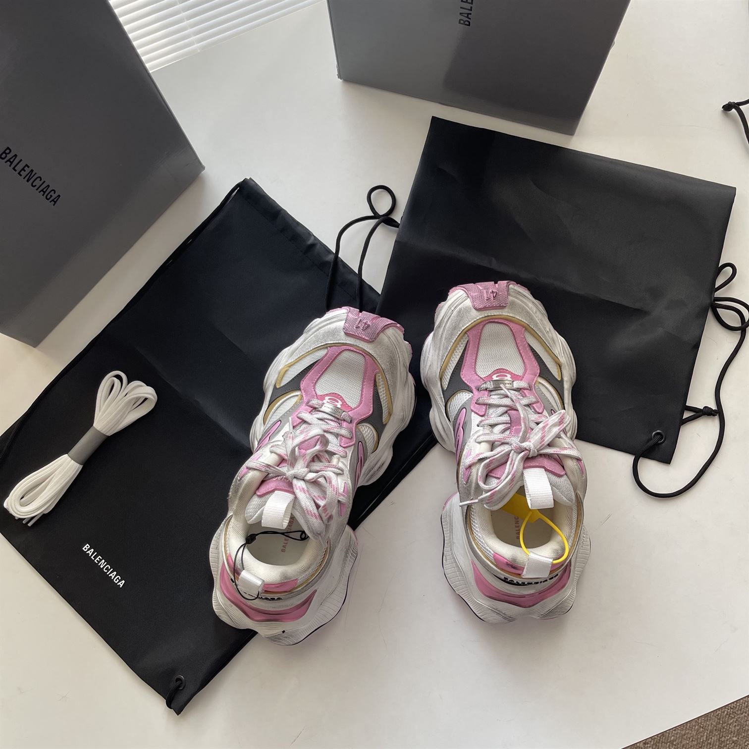 BALENCIAGA CARGO SNEAKER WHITE PINK - BLA094