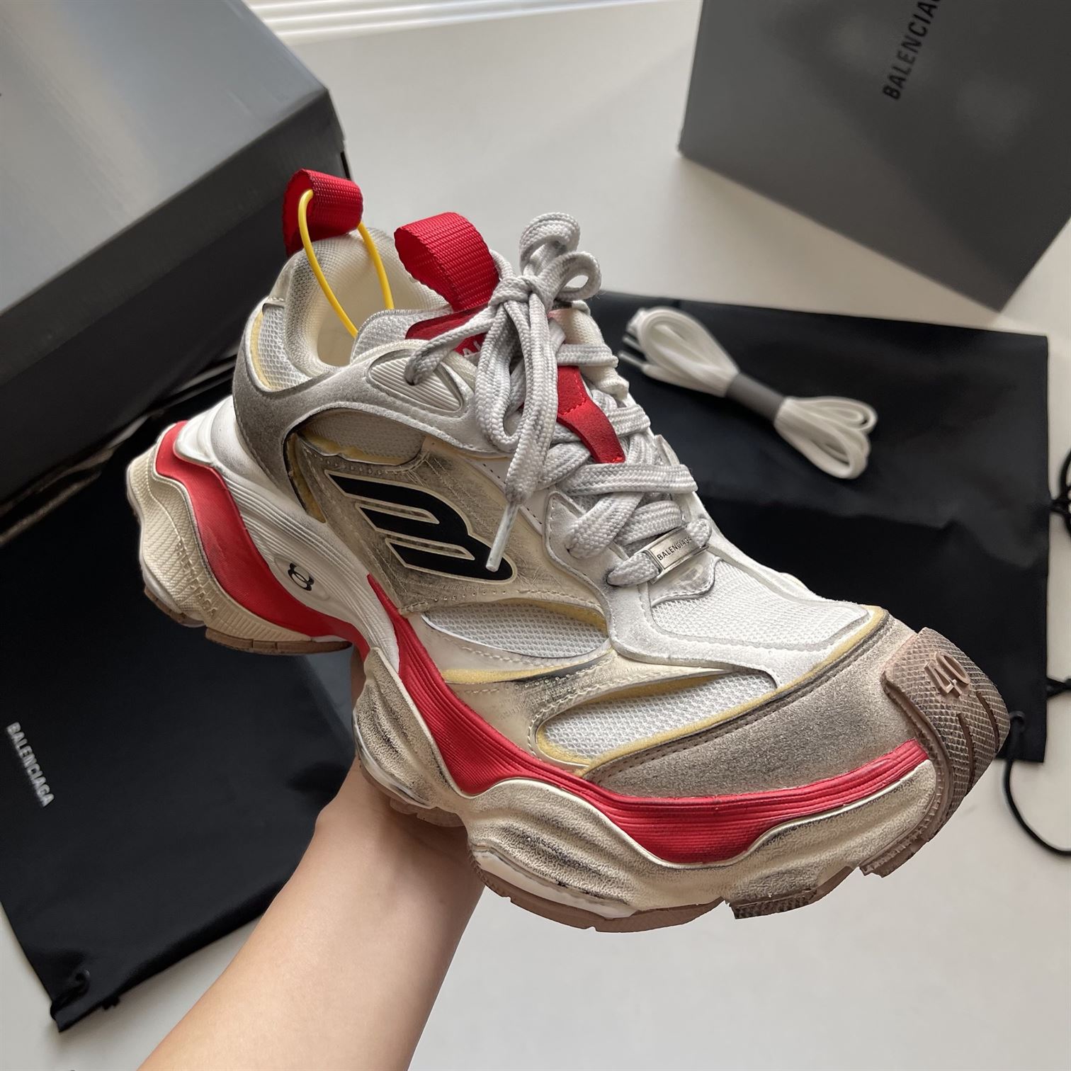 BALENCIAGA CARGO SNEAKER WHITE RED - BLA092