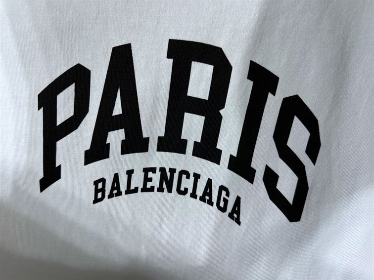 BALENCIAGA MEN'S CITIES PARIS T-SHIRT MEDIUM FIT IN WHITE - BAS008