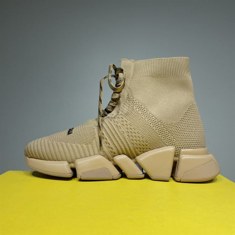 BALENCIAGA MEN'S SPEED 2.0 LACE-UP RECYCLED KNIT SNEAKER IN BEIGE - BLA032