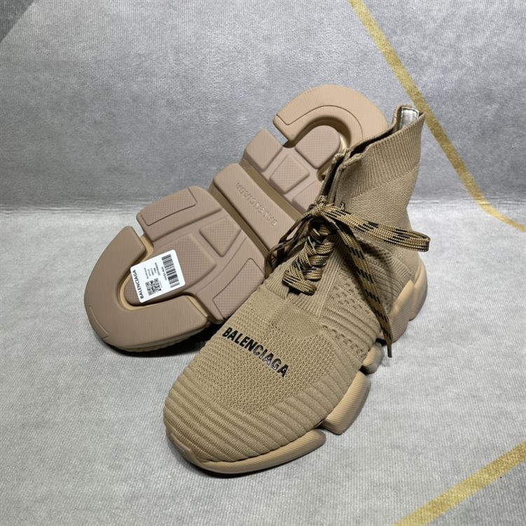 BALENCIAGA MEN'S SPEED 2.0 LACE-UP RECYCLED KNIT SNEAKER IN BEIGE - BLA032