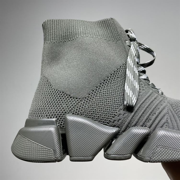 BALENCIAGA MEN'S SPEED 2.0 LACE-UP RECYCLED KNIT SNEAKER IN GREEN - BLA034