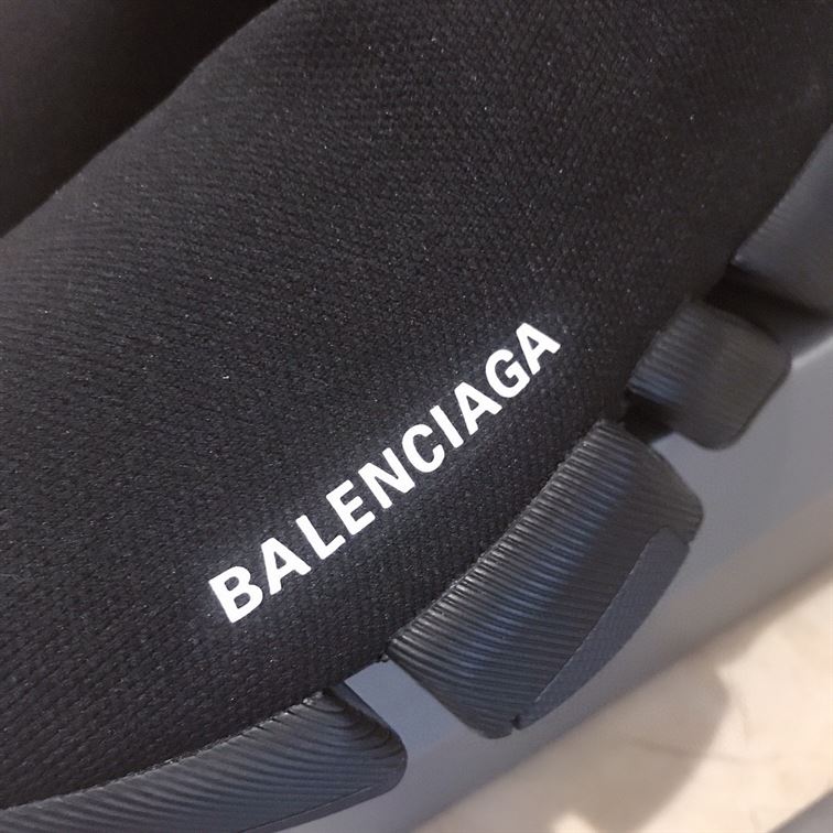 BALENCIAGA MEN'S SPEED 2.0 SNEAKER IN BLACK - BLA024