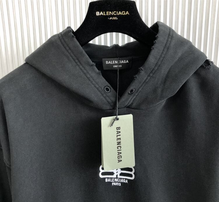 BALENCIAGA PARIS ICON HOODIE MEDIUM FIT IN BLACK - BH002