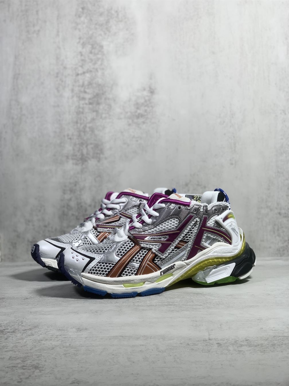 BALENCIAGA RUNNER SNEAKER - BLA026