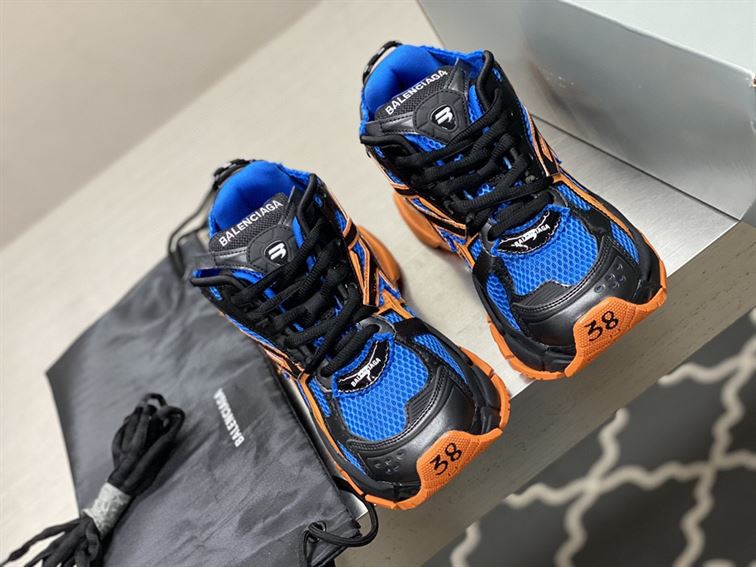 BALENCIAGA RUNNER SNEAKER IN BLUE - BLA054