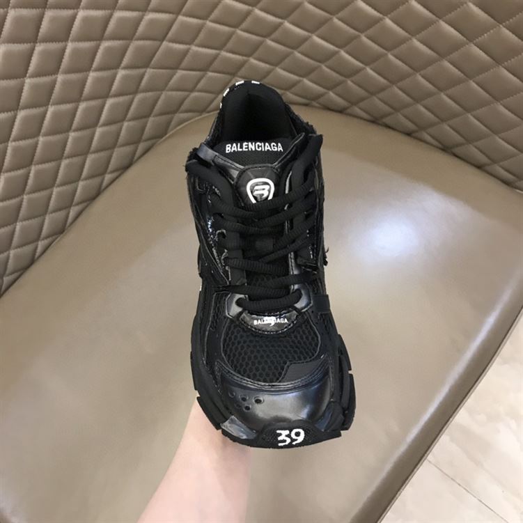 BALENCIAGA RUNNER SNEAKERS IN BLACK - BLA007