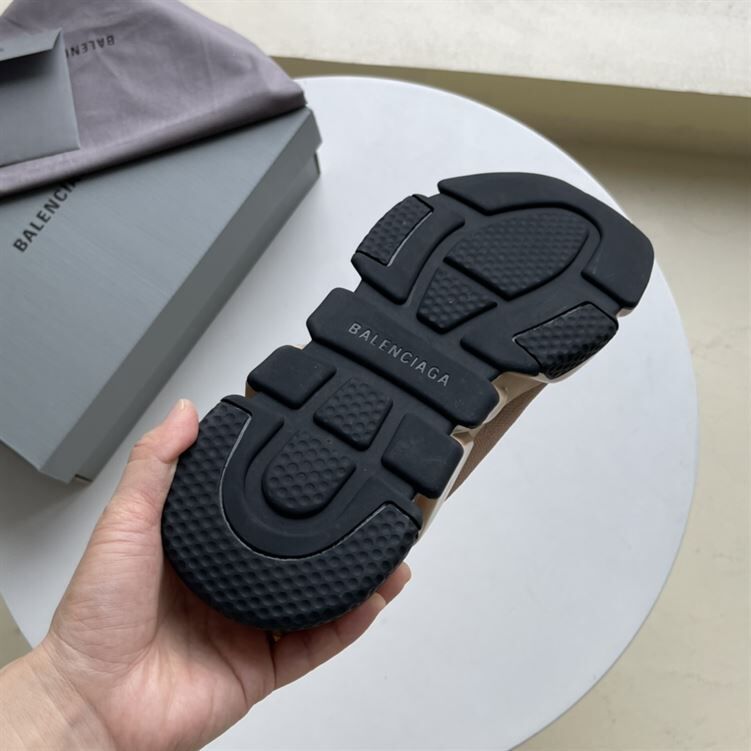 BALENCIAGA SPEED RECYCLED KNIT GRAFFITI SNEAKER IN BEIGE - BLA050