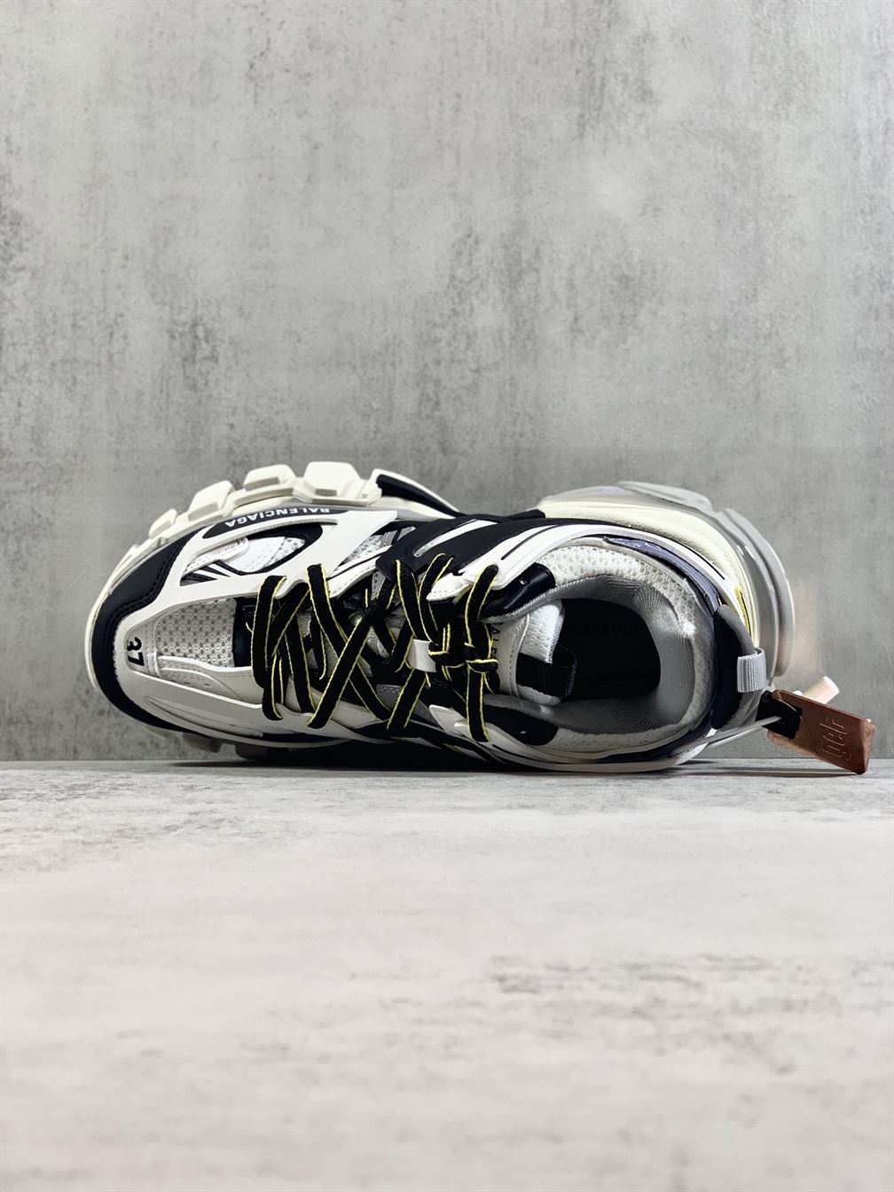 BALENCIAGA TRACK 3.0 SNEAKERS IN WHITE/GREY/BLACK - BLA003