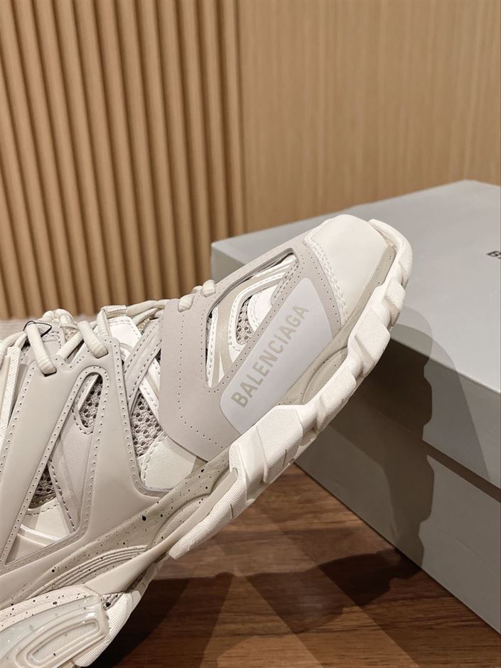 BALENCIAGA TRACK TRAINERS BEIGE - BLA067