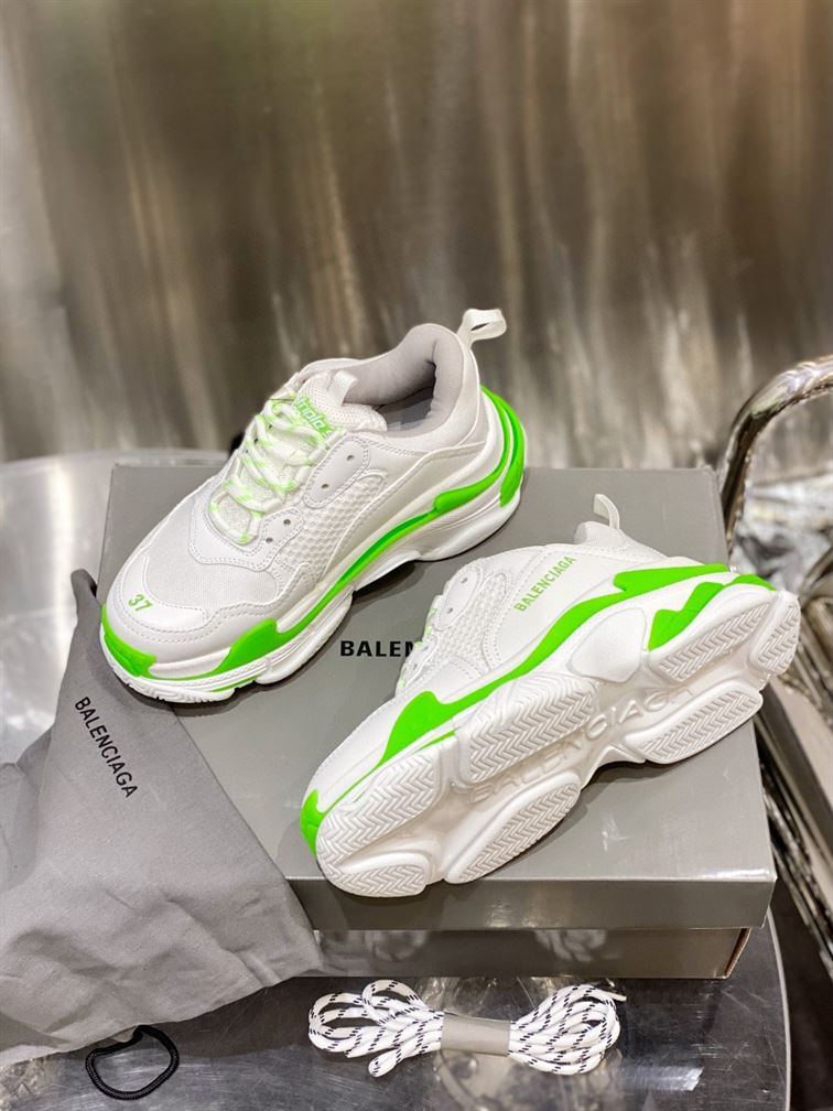 BALENCIAGA TRIPLE S 1.0 SNEAKERS IN WHITE AND GREEN - BLA022