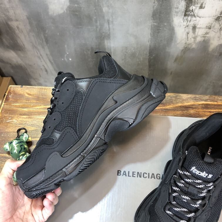 BALENCIAGA TRIPLE S FULL BLACK - BLA011