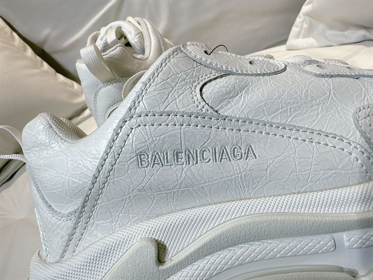 BALENCIAGA TRIPLE S LAMBSKIN SNEAKERS - BLA080