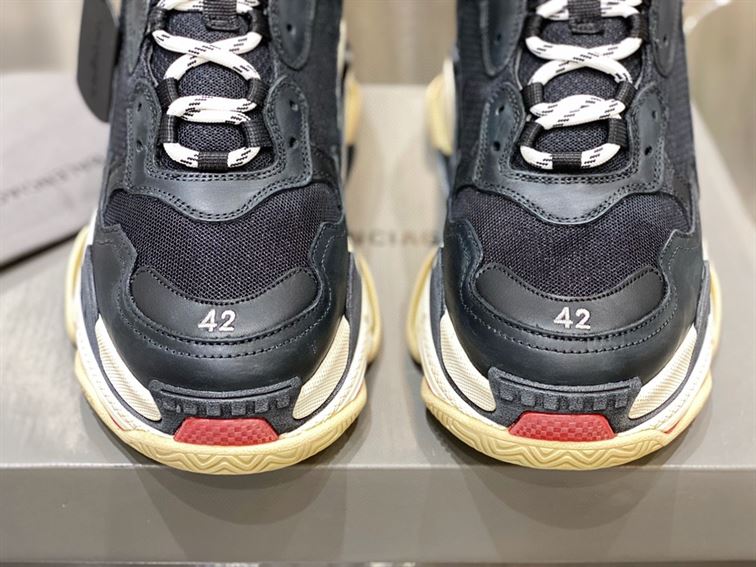 BALENCIAGA TRIPLE S SNEAKERS - BLA009