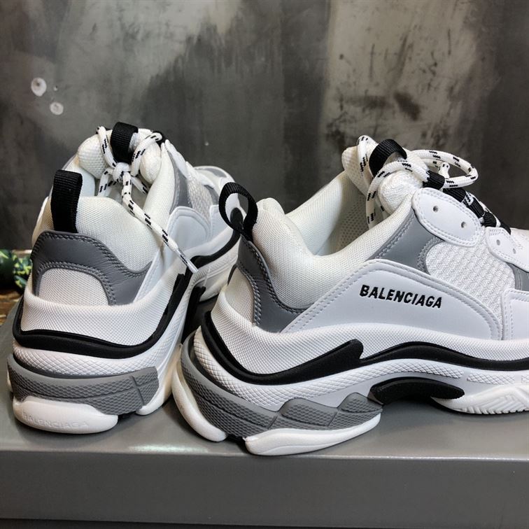 BALENCIAGA TRIPLE S SNEAKERS - BLA010