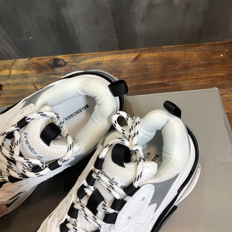BALENCIAGA TRIPLE S SNEAKERS - BLA010