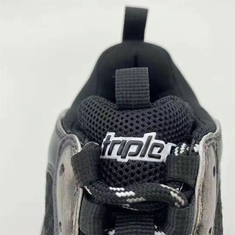 BALENCIAGA TRIPLE S SNEAKERS - BLA075