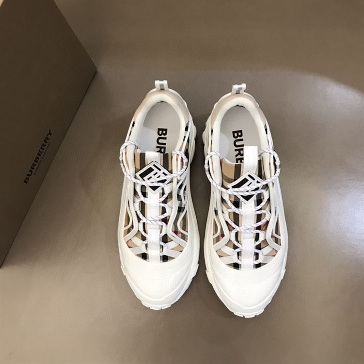 BURBERRY ARTHUR VINTAGE CHECK LOW-TOP SNEAKERS - BBR022