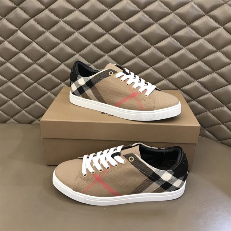 BURBERRY HOUSE CHECK & LEATHER LOW-TOP SNEAKER - BBR013