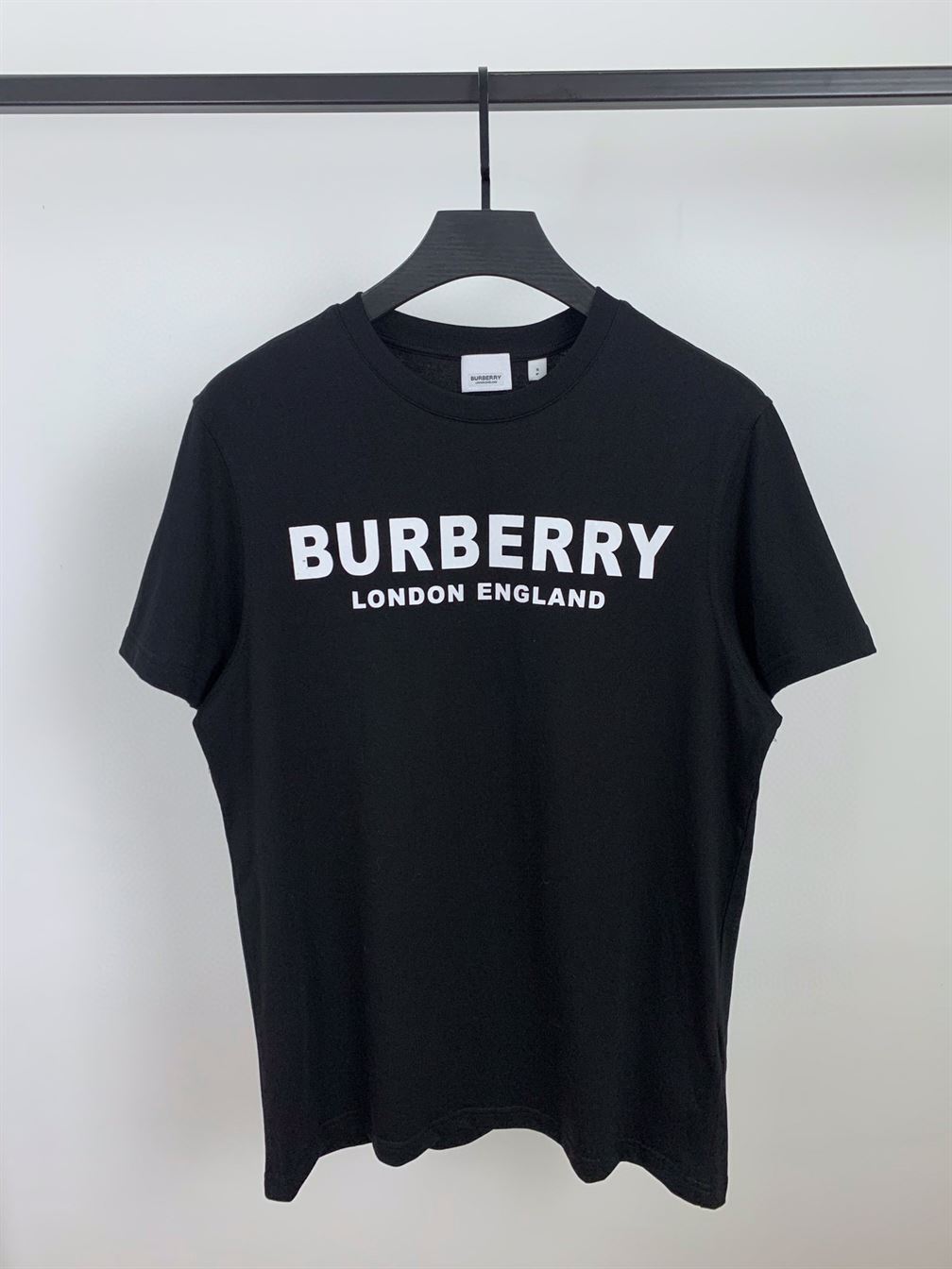 BURBERRY LOGO PRINT COTTON T-SHIRT IN BLACK - BRS008