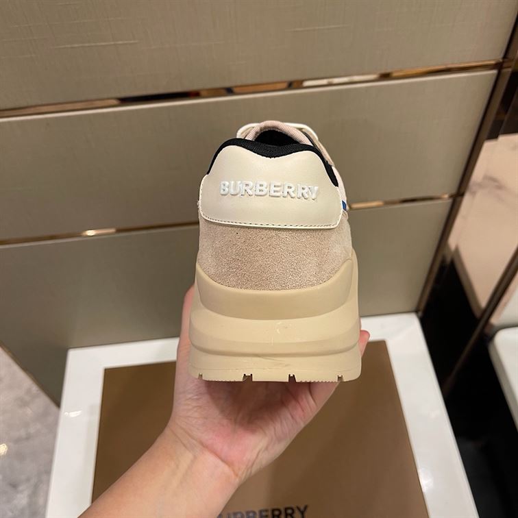 BURBERRY LOGO-STRAP LOW-TOP SNEAKERS - BBR026