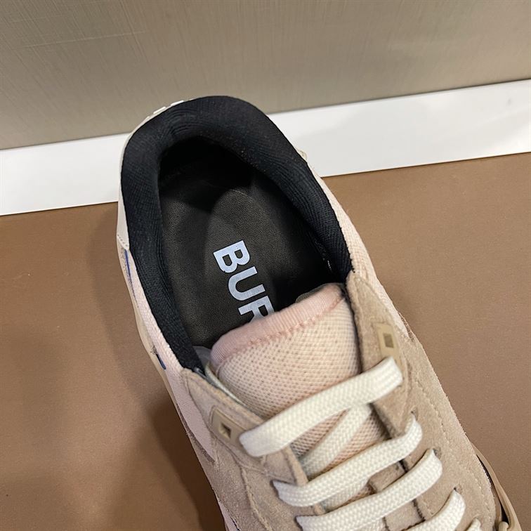 BURBERRY LOGO-STRAP LOW-TOP SNEAKERS - BBR026