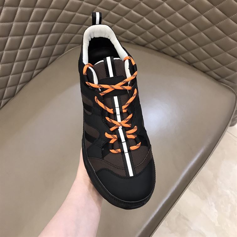 BURBERRY UNION SNEAKERS - BBR020