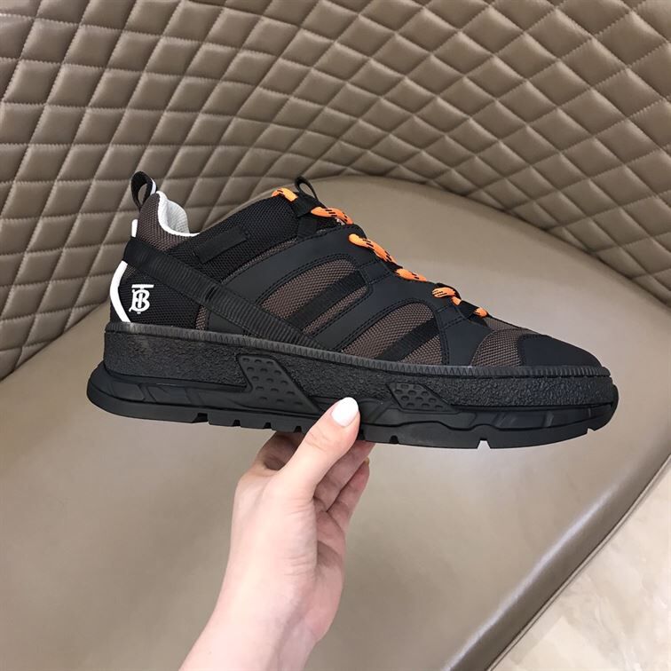 BURBERRY UNION SNEAKERS - BBR020