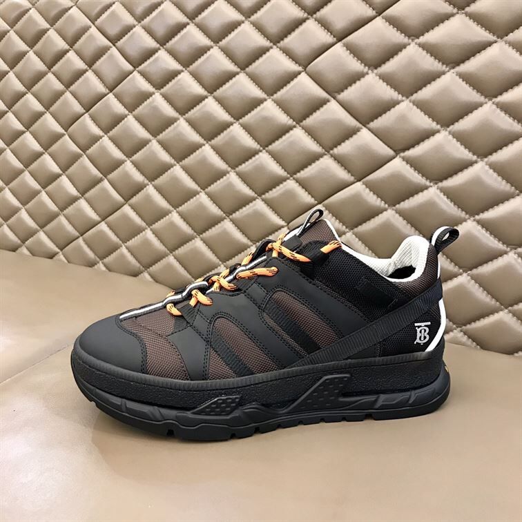 BURBERRY UNION SNEAKERS - BBR020