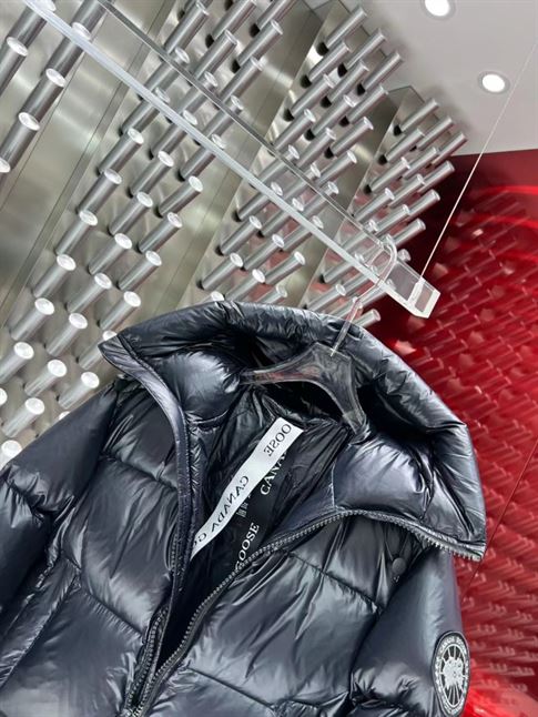 CANADA GOOSE CROFTON PUFFER BLACK LABEL - CN26