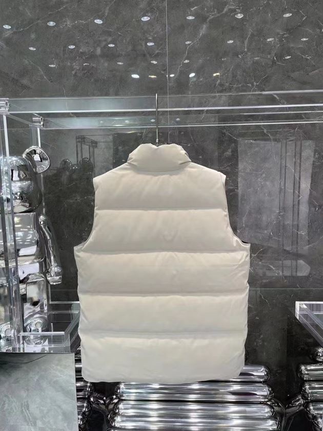 CANADA GOOSE FREESTYLE QUILTED ARTIC-TECH GILET - CN10