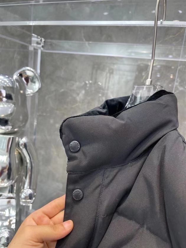 CANADA GOOSE FREESTYLE QUILTED ARTIC-TECH GILET - CN11