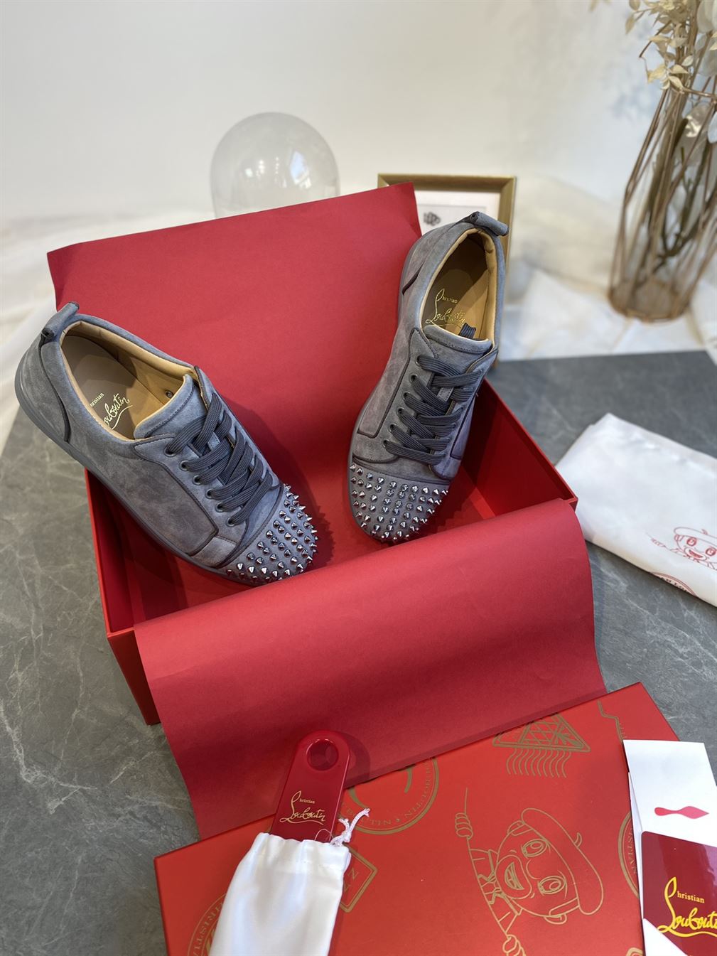 CHRISTIAN LOUBOUTIN LOUIS JUNIOR SPIKES - CLS024