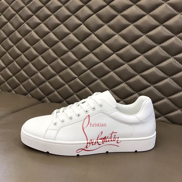 CHRISTIAN LOUBOUTIN LOW TOP SNEAKER - CLS022