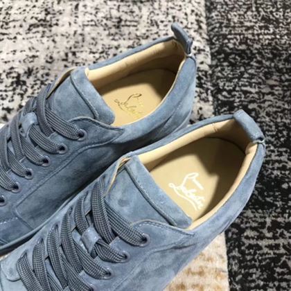 CHRISTIAN LOUBOUTIN LOW TOP SNEAKER - CLS023