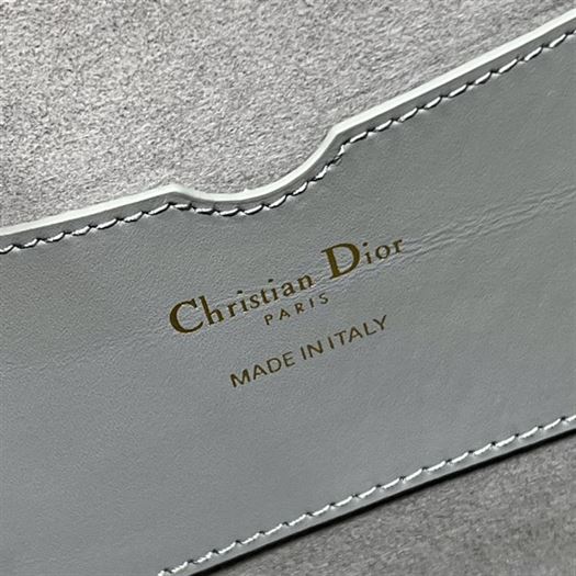 DIOR 30 MONTAIGNE AVENUE BAG ETHEREAL GRAY