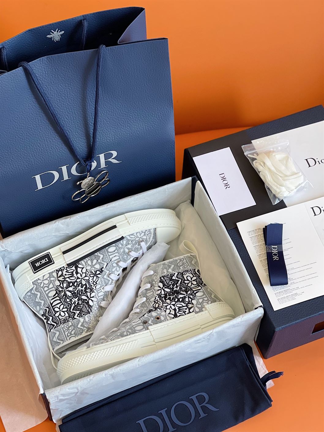 DIOR B23 HIGH-TOP SNEAKER - DO035