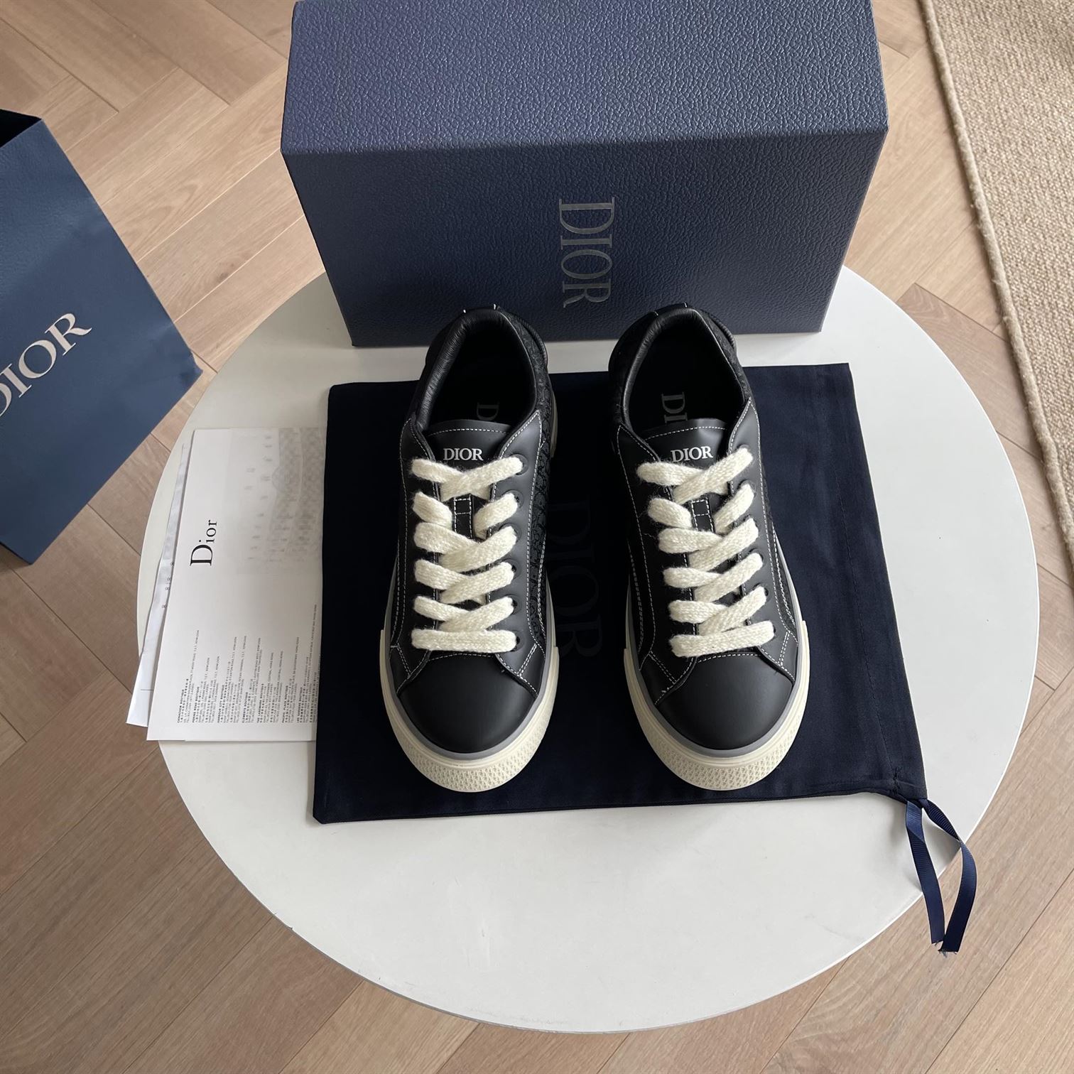 DIOR B33 SNEAKER BLACK SMOOTH CALFSKIN AND DIOR OBLIQUE JACQUARD - DO129