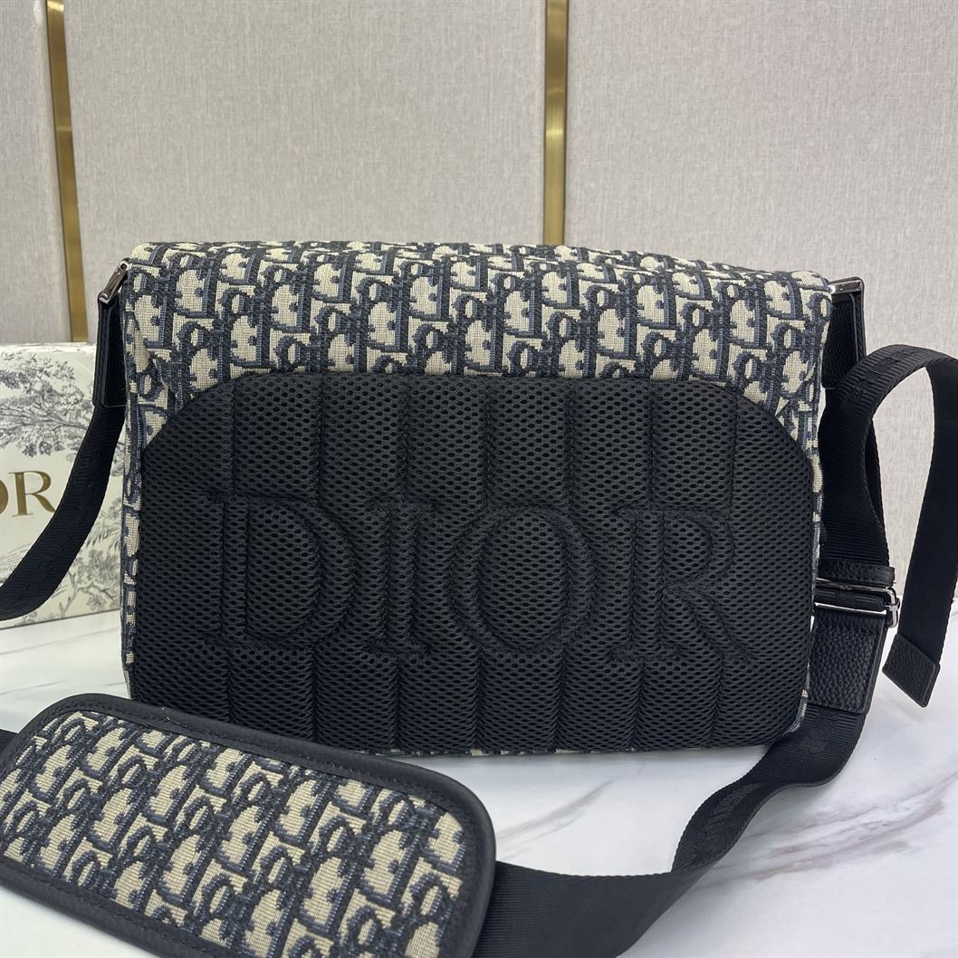DIOR EXPLORER MESSENGER BAG - DIO006