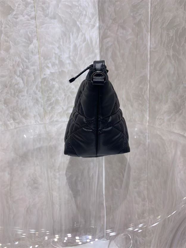 DIOR MEDIUM DIORTRAVEL NOMAD POUCH BLACK