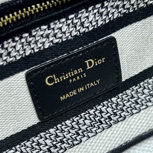 DIOR MEDIUM LADY D-JOY BAG