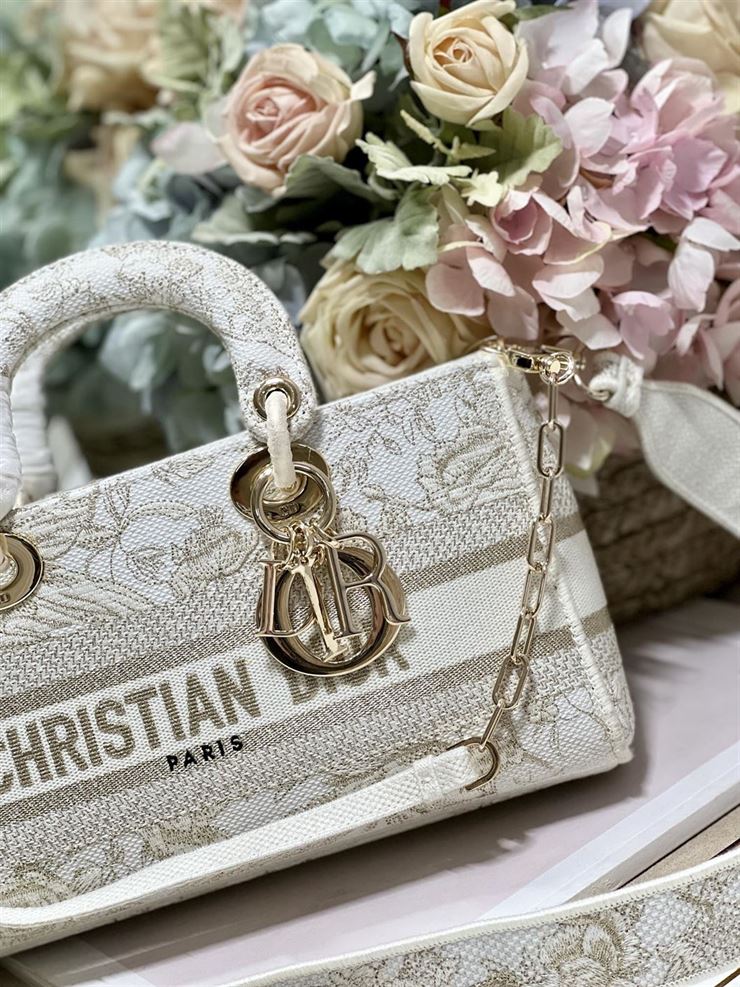 DIOR MEDIUM LADY D-JOY BAG