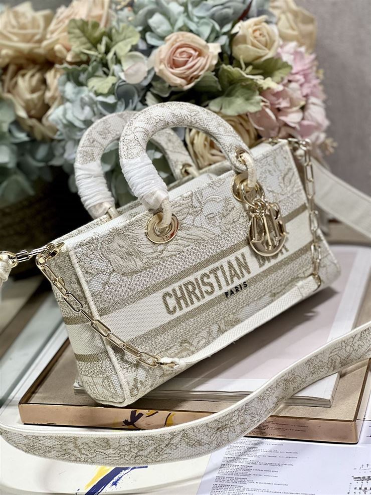 DIOR MEDIUM LADY D-JOY BAG