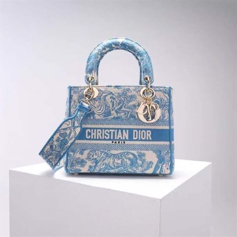 DIOR MEDIUM LADY D-LITE BAG CORNFLOWER BLUE