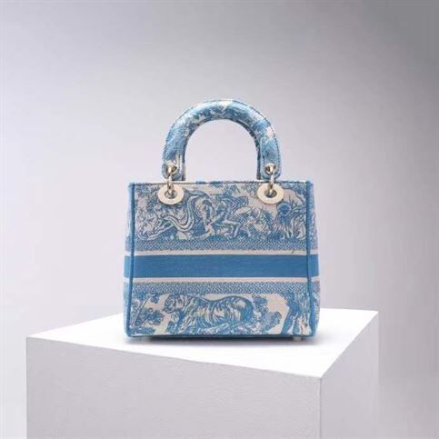 DIOR MEDIUM LADY D-LITE BAG CORNFLOWER BLUE